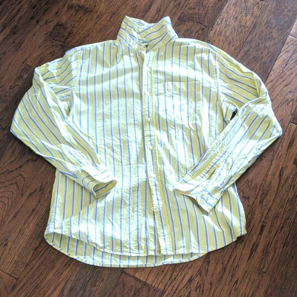 3 for $30 GAP-  Yellow & Blue Vintage Wash shirt - Picture 2 of 4